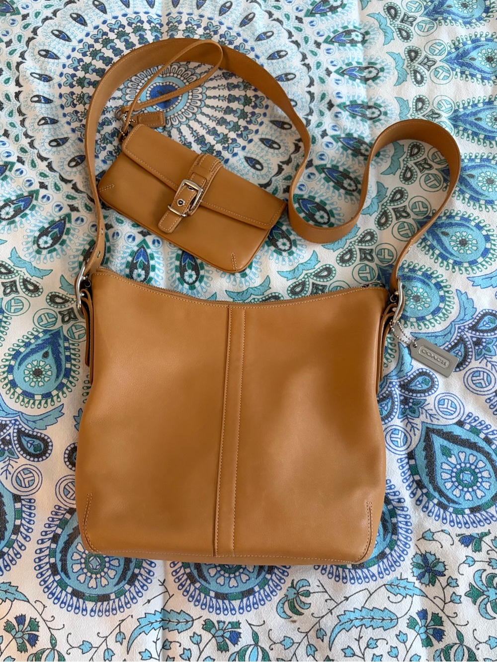 Coach Tan Leather Shoulder Bag with Wristlet AS IS *READ*